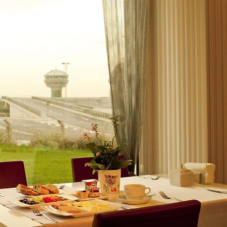 Orty Airport Hotel İzmir Étterem fotó