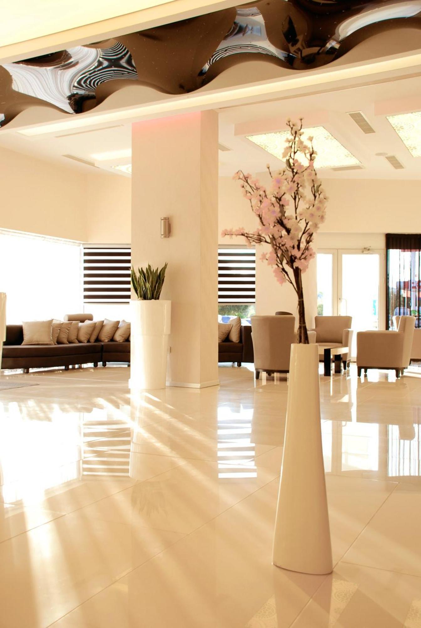 Orty Airport Hotel İzmir Beltér fotó