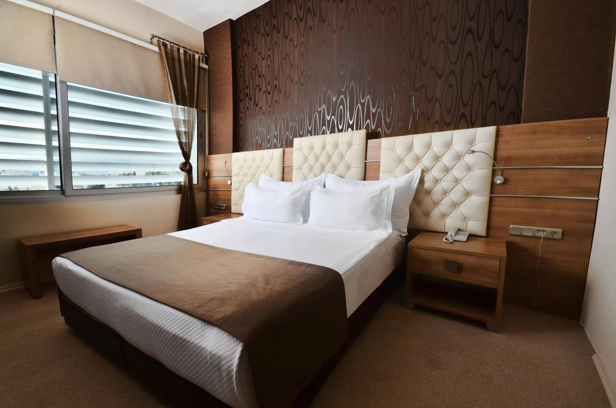 Orty Airport Hotel İzmir Kültér fotó