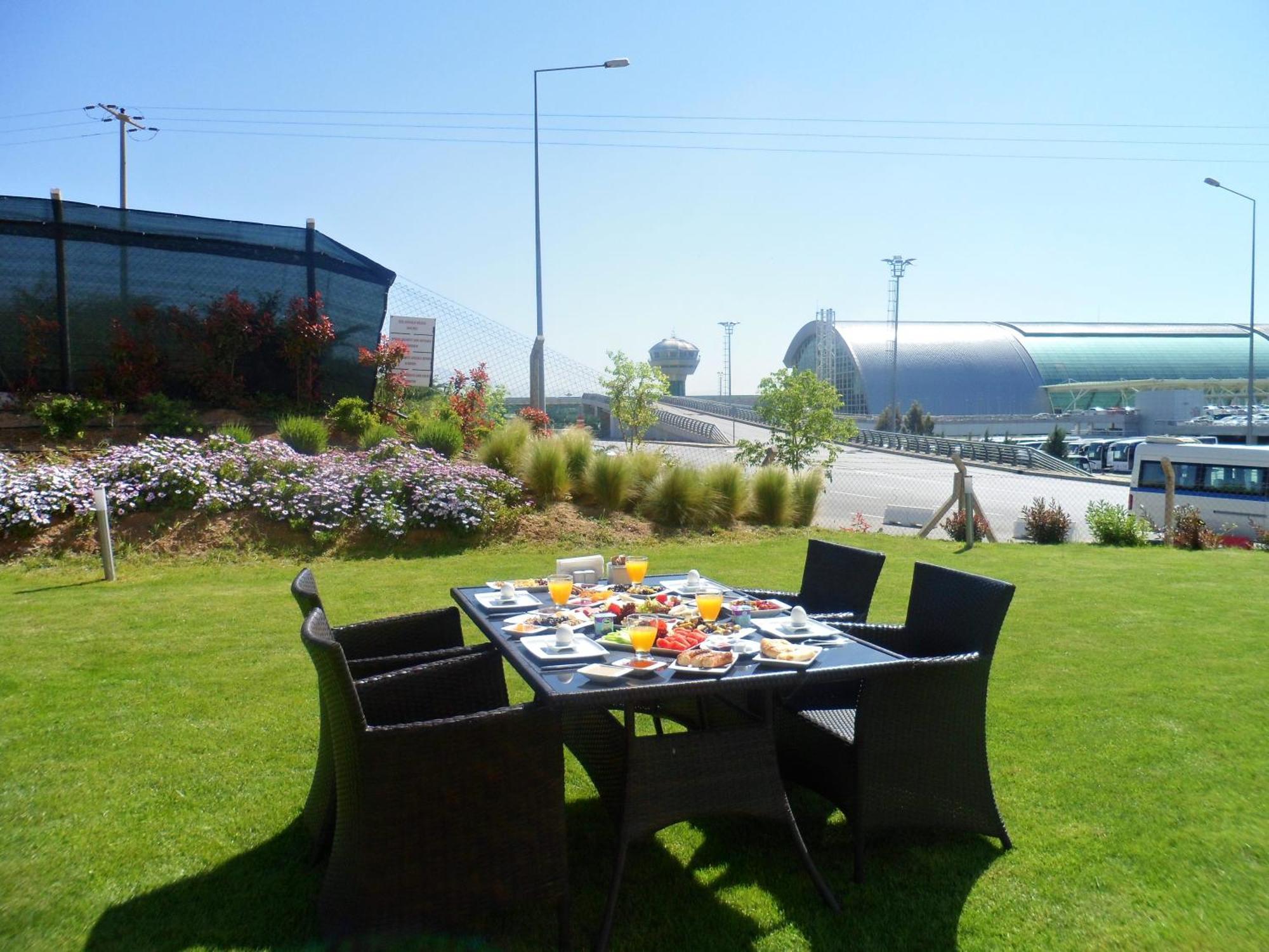 Orty Airport Hotel İzmir Kültér fotó