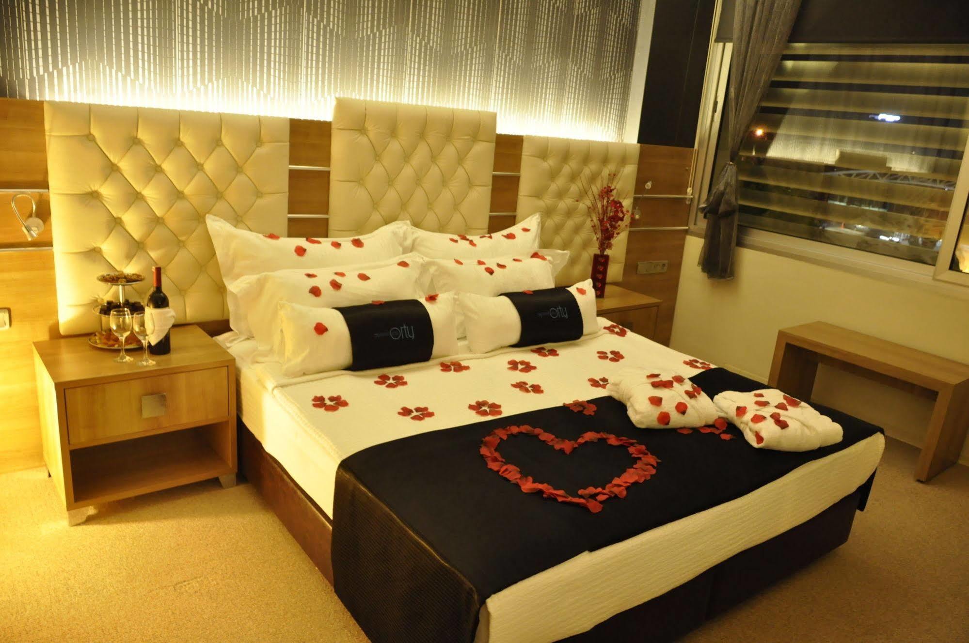 Orty Airport Hotel İzmir Kültér fotó