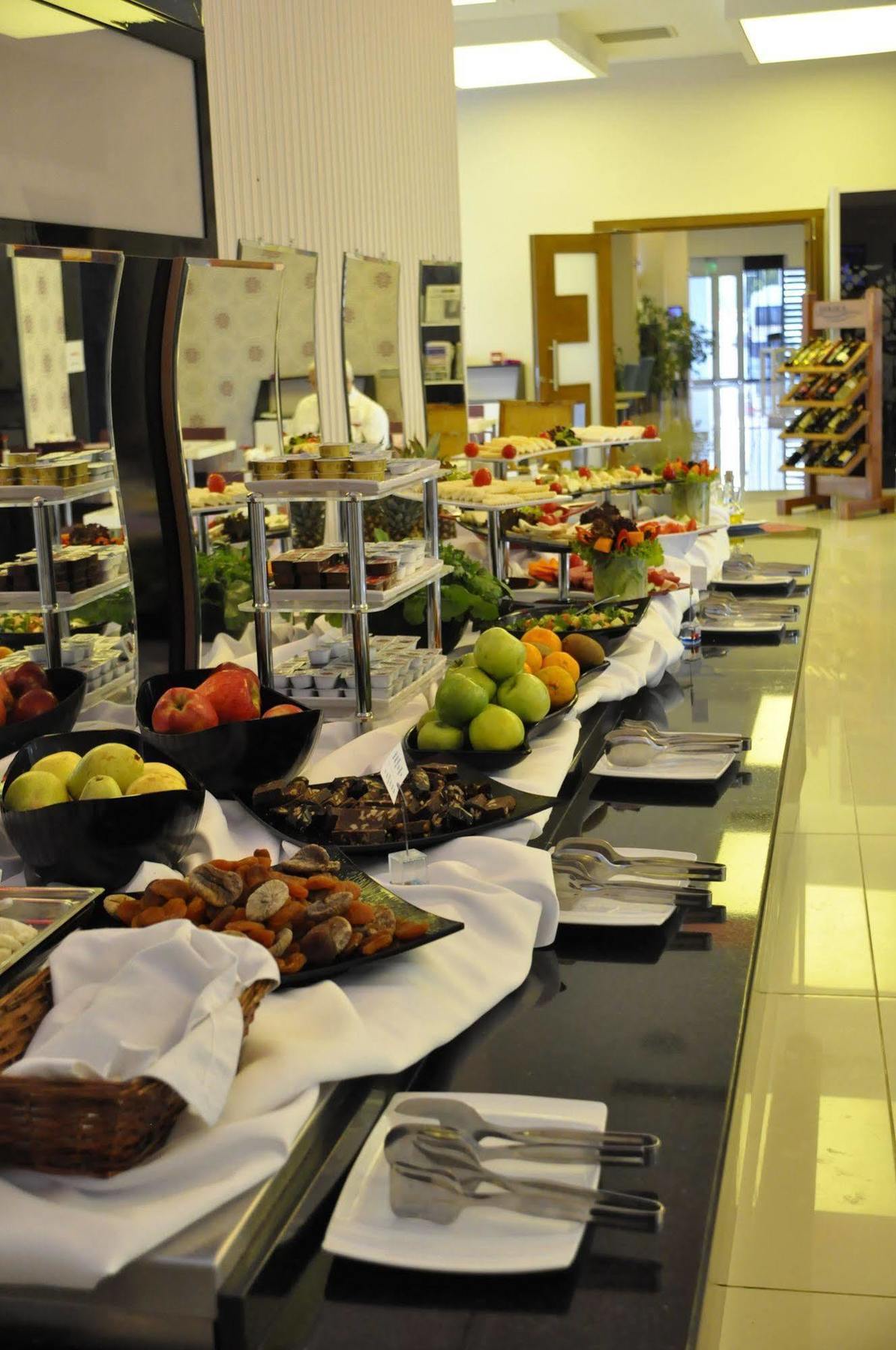Orty Airport Hotel İzmir Kültér fotó